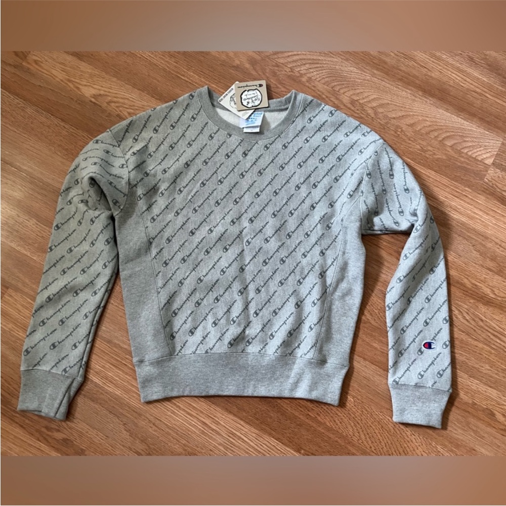 NWT champions crewneck